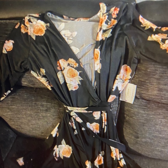 Lularoe Dresses & Skirts - Lularoe Michelle dress slinky new with tags large